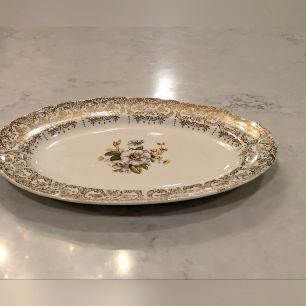 Set of 2: Vintage Royal Monarch 22K Gold Tray & Serving Plate 22 K Gold